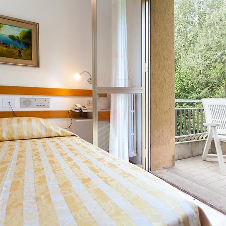 Hotel Rossini Tabiano Terme Eksteriør billede