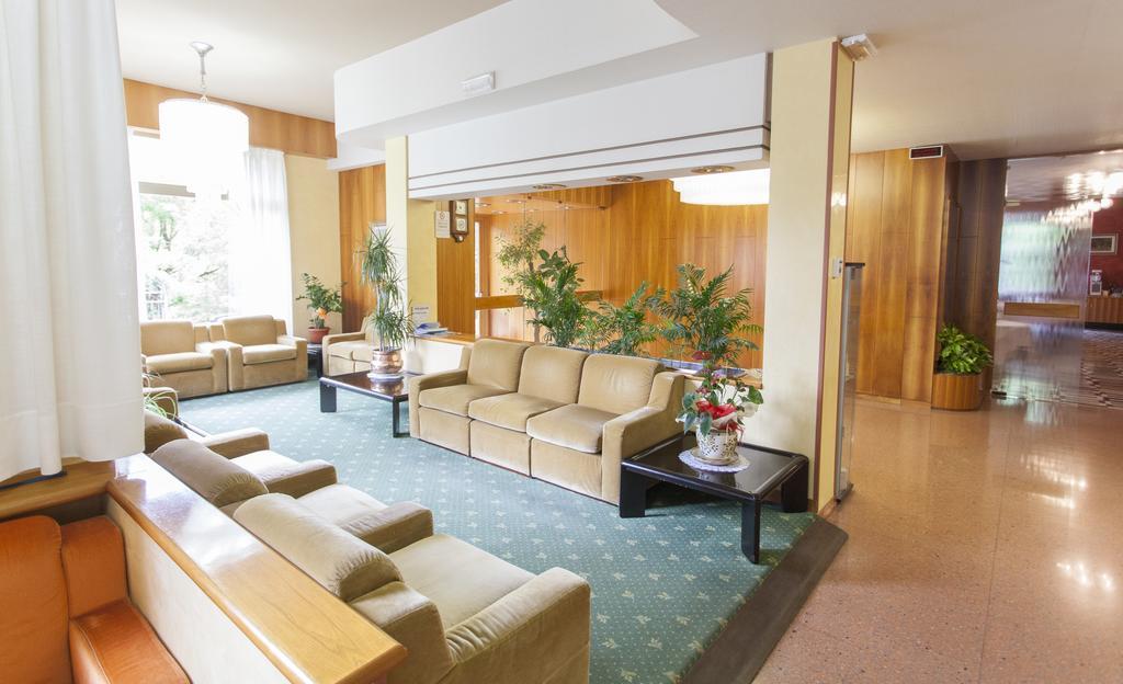 Hotel Rossini Tabiano Terme Eksteriør billede