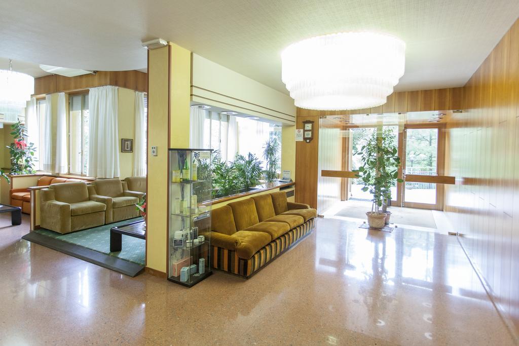 Hotel Rossini Tabiano Terme Eksteriør billede