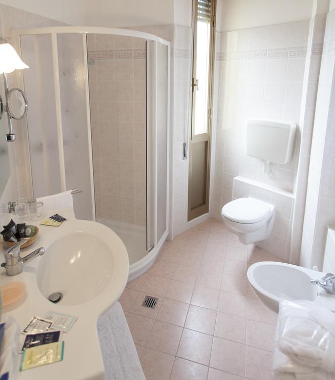 Hotel Rossini Tabiano Terme Eksteriør billede
